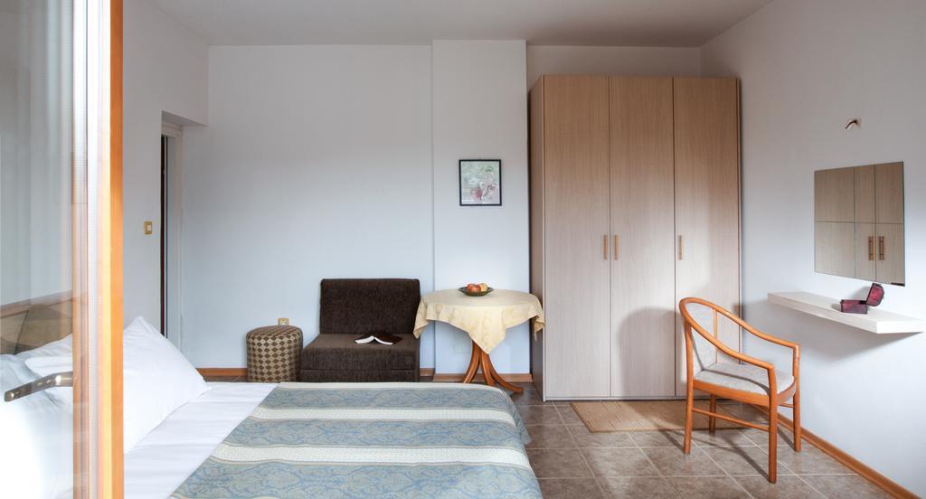 B&B Moderno Fazana Ruang foto