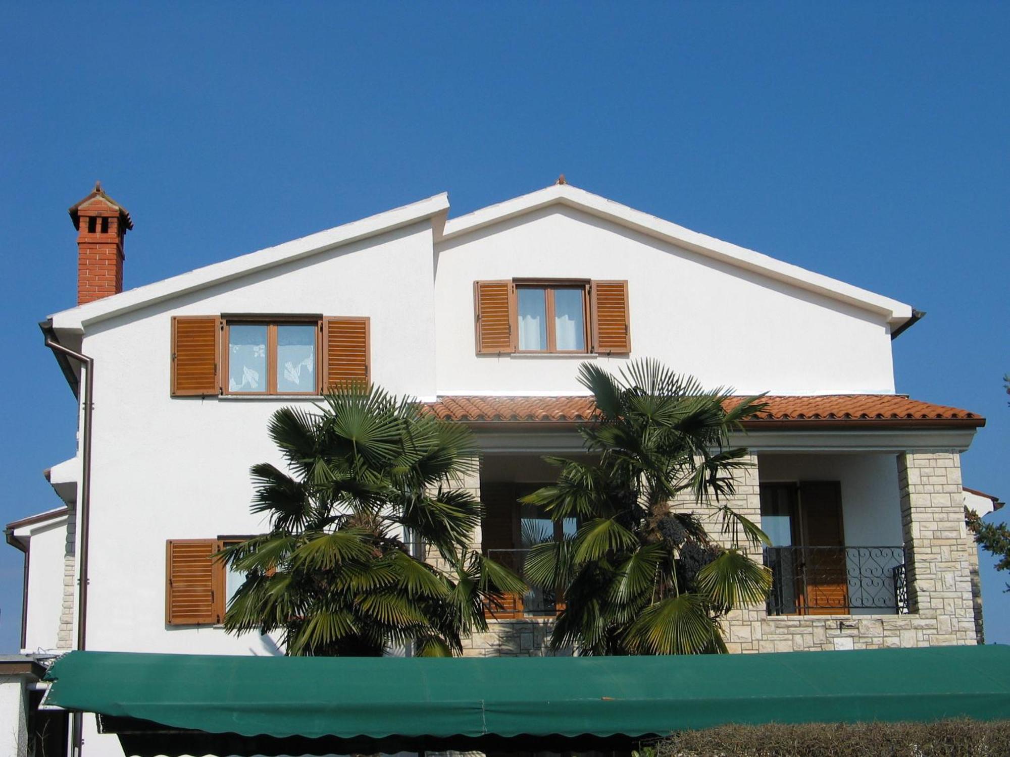 B&B Moderno Fazana Bagian luar foto